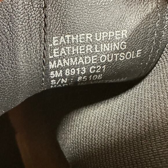 Tory Burch NWOB Chelsea 50mm Lug Suede Black Bootie Size 5M Pull Tab Gold Logo - Picture 9 of 10